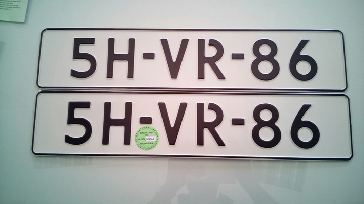 La Policía Local de Almuñécar detiene a dos personas por falsedad documental  